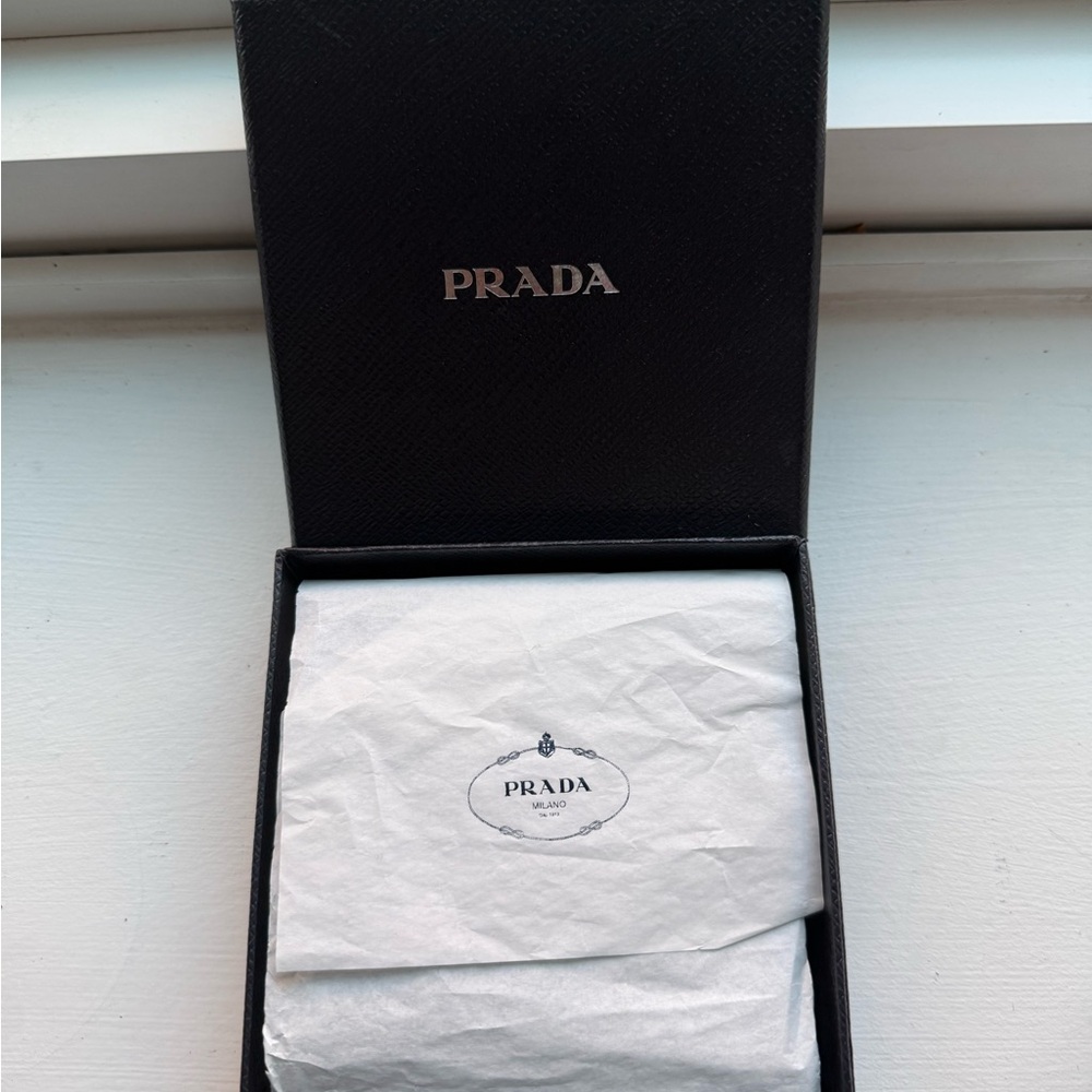 Prada Black Saffiano Leather Wallet - Picture 9 of 10